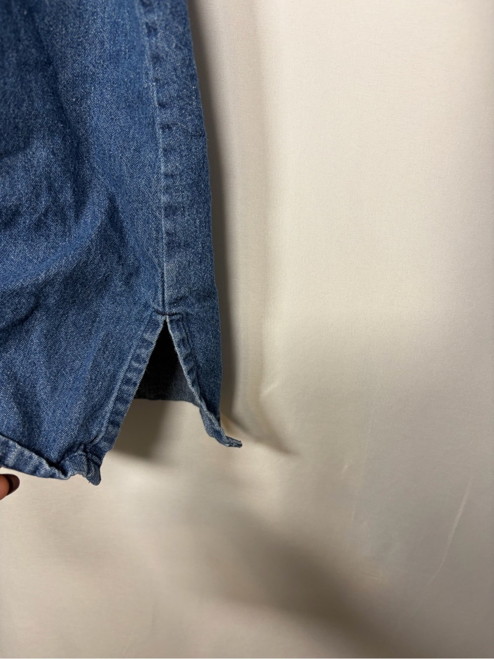 Country Store Floral Embroidered Blue Denim Short Sleeve Full Button Down Top XL - Picture 4 of 4